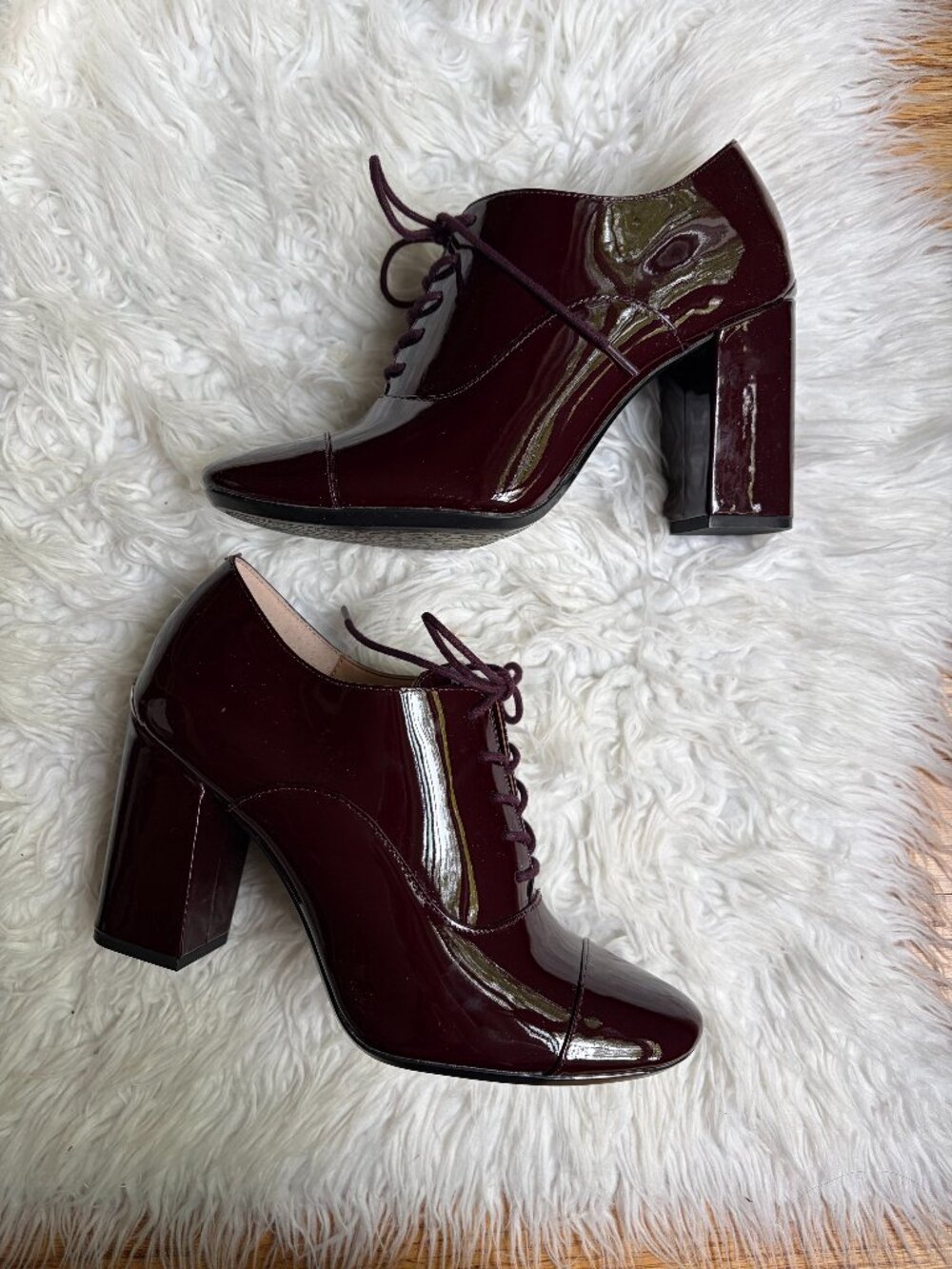 Cailey Burgundy Patent Leather Lace Up Oxford Heels Women’s Size 9 Block Heel